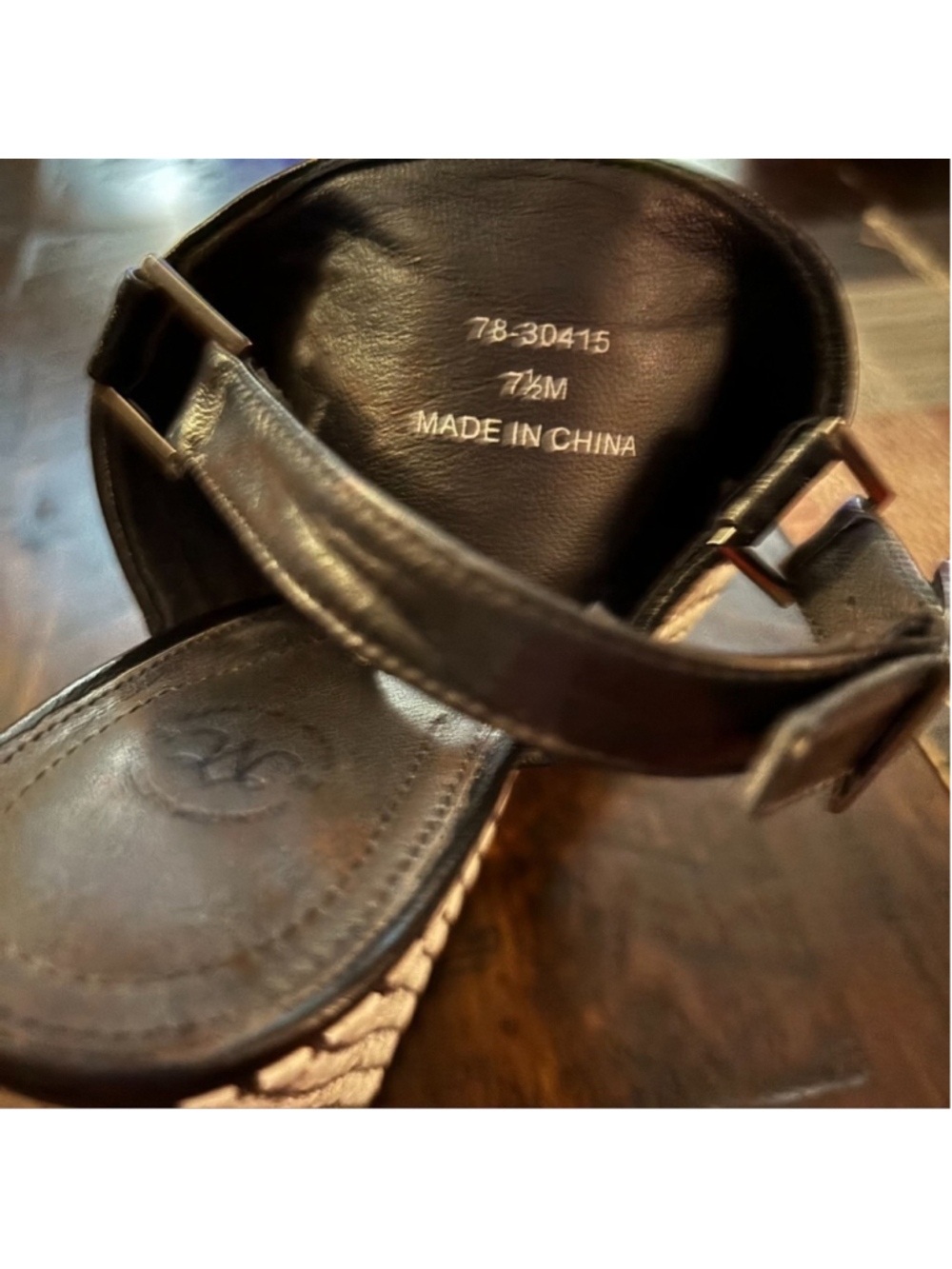 JOHNSON & MURPHY HIGH HEELED SANDALS BLACK AND WHITE EXCELLENT CONDITION 7 1/2 M - Picture 2 of 7